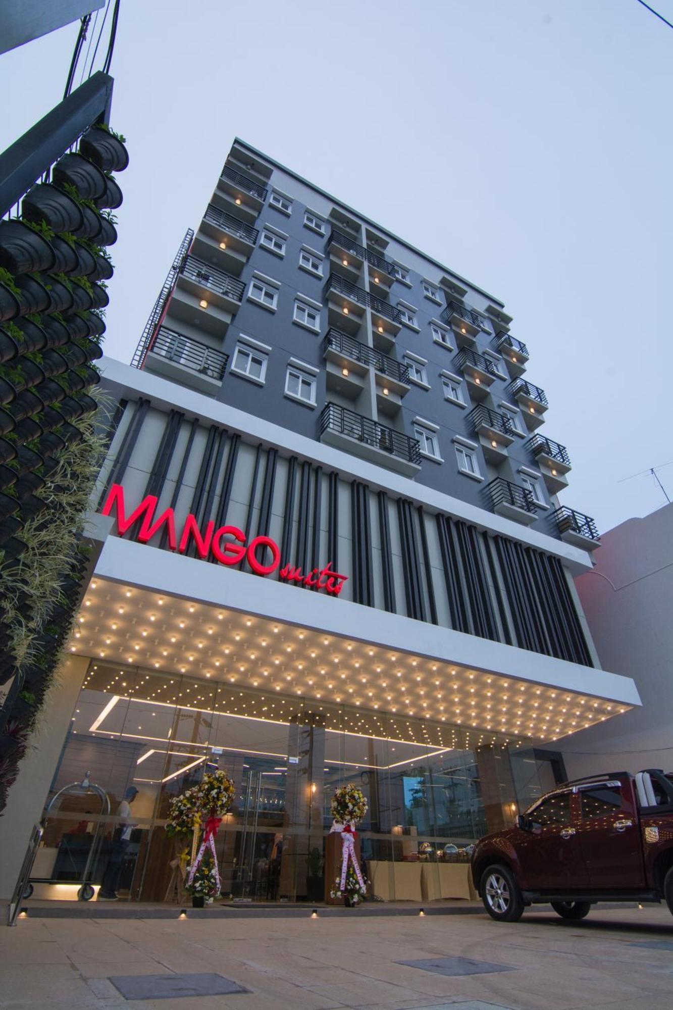 Mango Suites Cauayan Exteriér fotografie