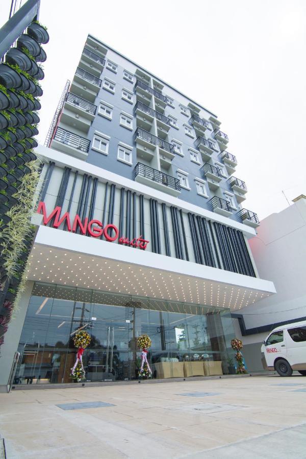 Mango Suites Cauayan Exteriér fotografie