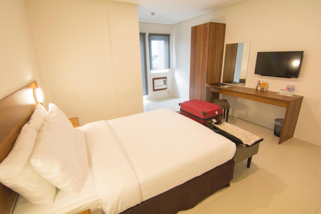 Mango Suites Cauayan Exteriér fotografie