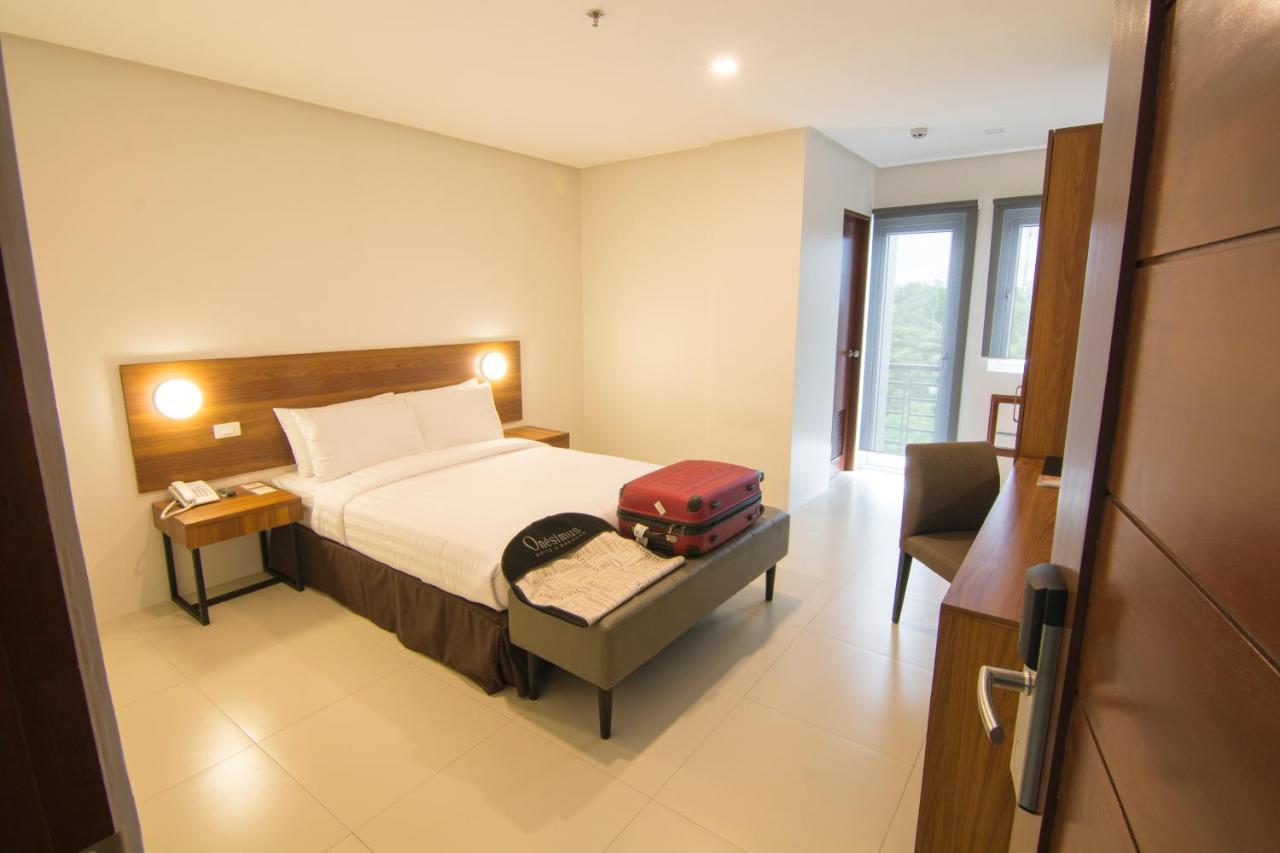 Mango Suites Cauayan Exteriér fotografie