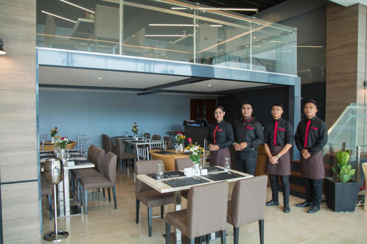 Mango Suites Cauayan Exteriér fotografie